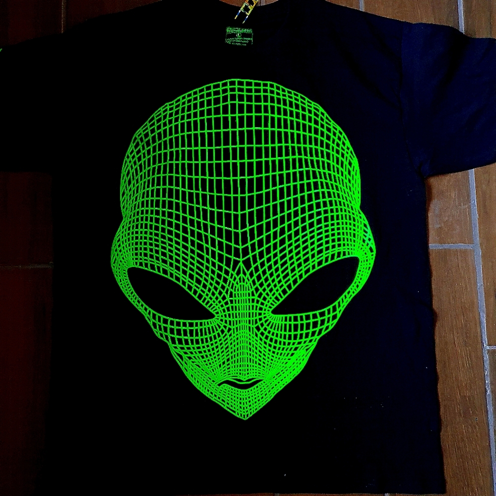GLOW IN THE DARK NEON GRAPHIC TEE MEXICO CITY LA MERCED IMPORT L